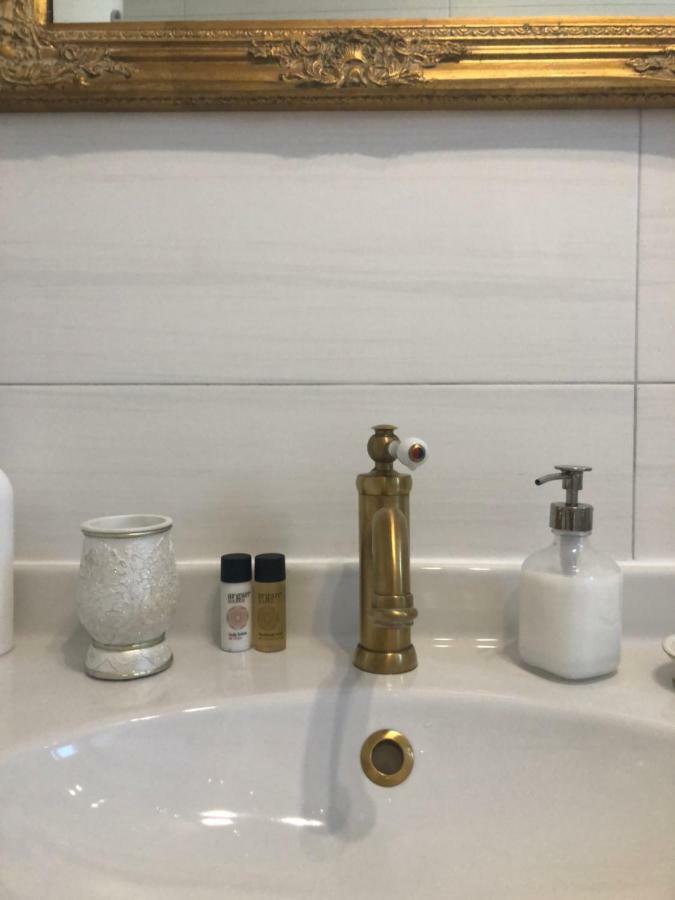 Sweet Suite With Free Private Parking Pula Exterior foto